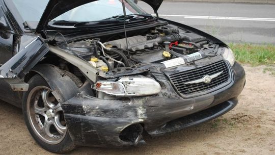 Zjechał z drogi i uderzył w dom, powodując awarię urządzeń gazowych