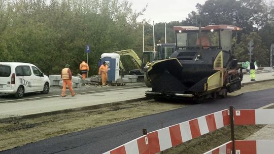 Źle kładą asfalt - uważa czytelnik