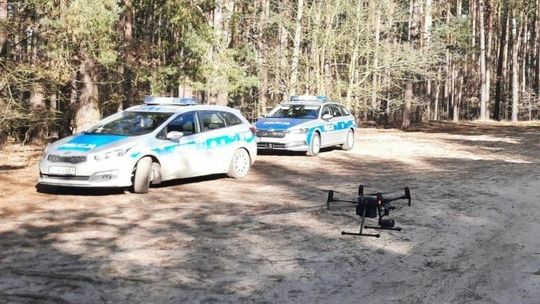 Zlekcewazyli znak stop. Byli obserwowani z drona