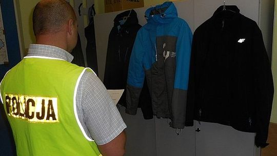 Złodziej ukradł kurtkę wraz z dokumentami