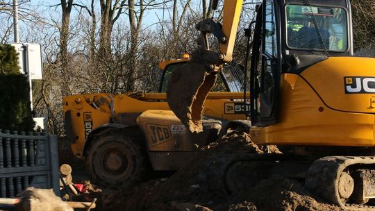Złodziej włamał się do koparki i ukradł komputer za 25 tys. zł