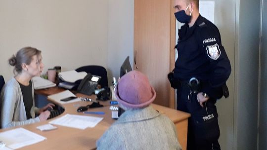 Złośliwa staruszka niszczyła samochody