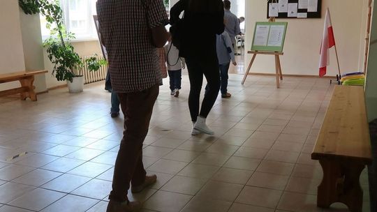 Zmarła w lokalu wyborczym. Głosowanie musiało być przerwane Zmarła w lokalu wyborczym. Głosowanie musiało być przerwane