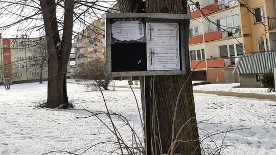 Zmarły stosunkowo młode osoby i...