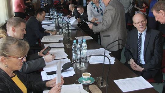 Zmienią budżet i przyznają dotacje