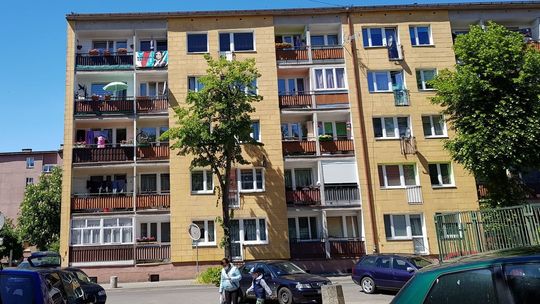 Znikają banery Kidawy i... Dudy