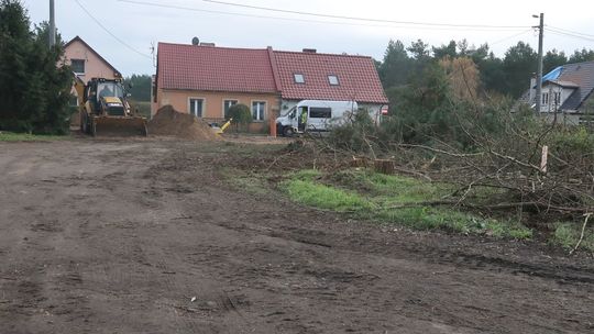 Zniszczyli nam ulicę i skwer zieleni – skarży się czytelniczka