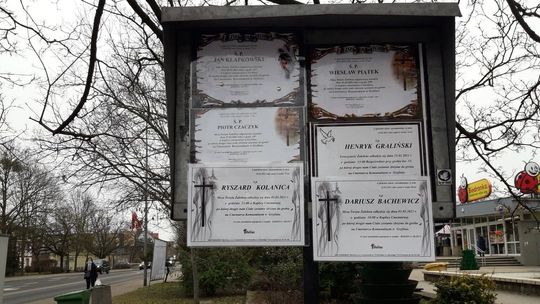 Znowu puchną tablice od klepsydr