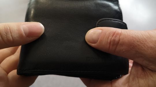 Zostawił w sklepie portfel. W środku były... narkotyki