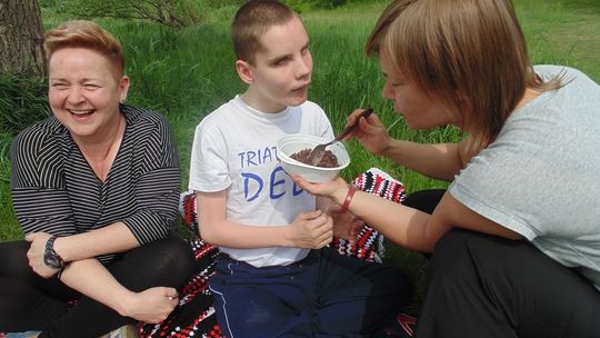 Zrobili sobie piknik nad Ciepłym Kanałem i sfotografowali czaple