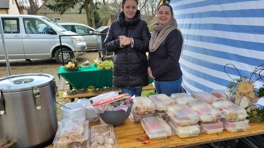 Żurek smakował wybornie, a ciasta zachwycały wyglądem i smakiem