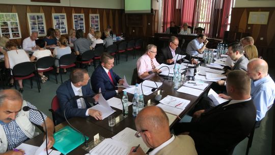 Zwołują nadzwyczajną sesję