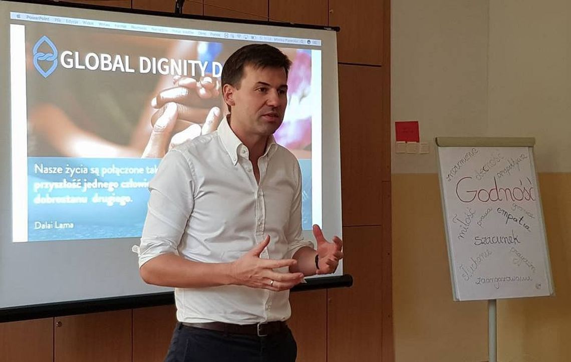 16 października - Światowy Dzień Godności