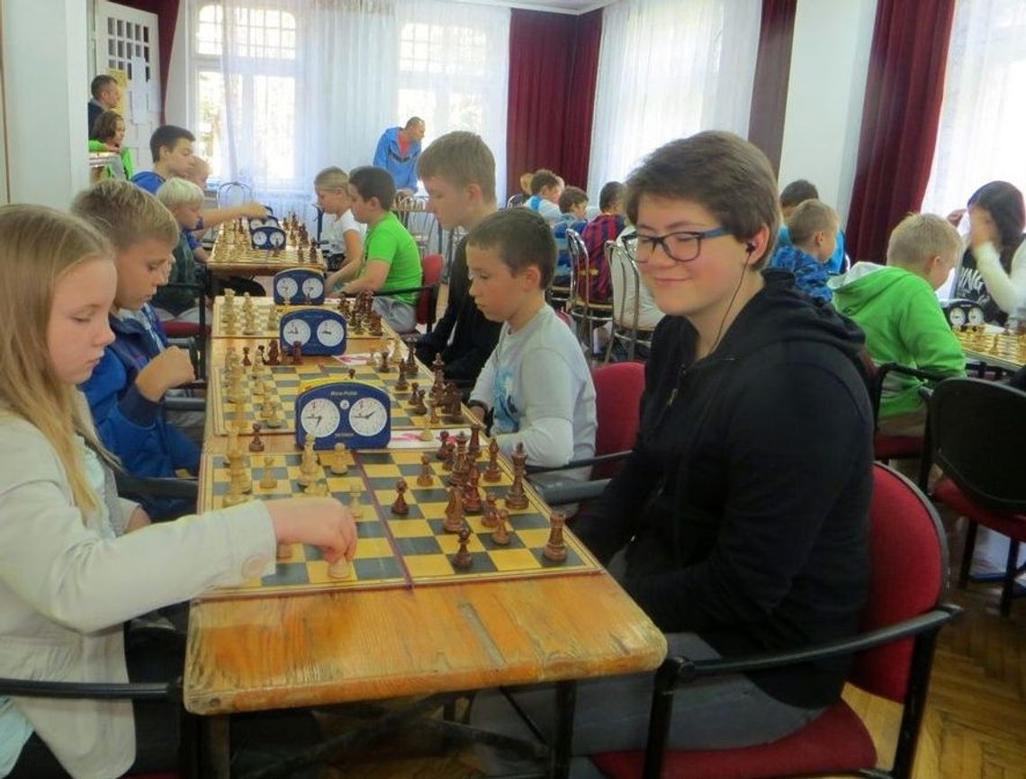 30 szachistów pod Lwami