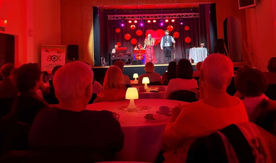 Absurdalny humor i wstęp wolny: Adek Nietreba bierze na warsztat miłosne katastrofy mieszkańców