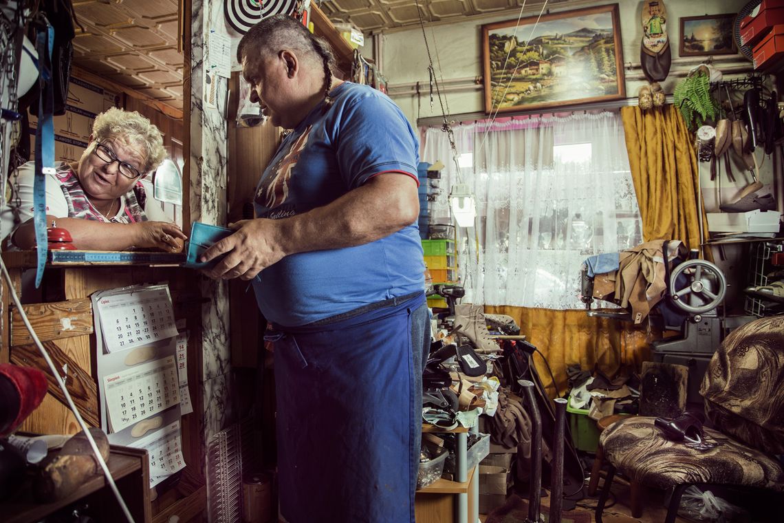 Adam Cieślak - szewc z ulicy Szczecińskiej oraz 100-letnie oficerki Adam Cieślak - szewc z ulicy Szczecińskiej oraz 100-letnie oficerki