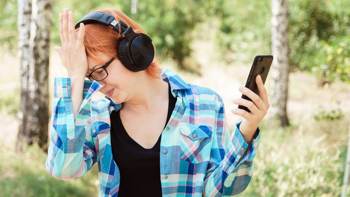 Tak AI „rozebrało” nauczycielkę. Deepfake i interwencja UODO w sprawie zmanipulowanego wizerunku