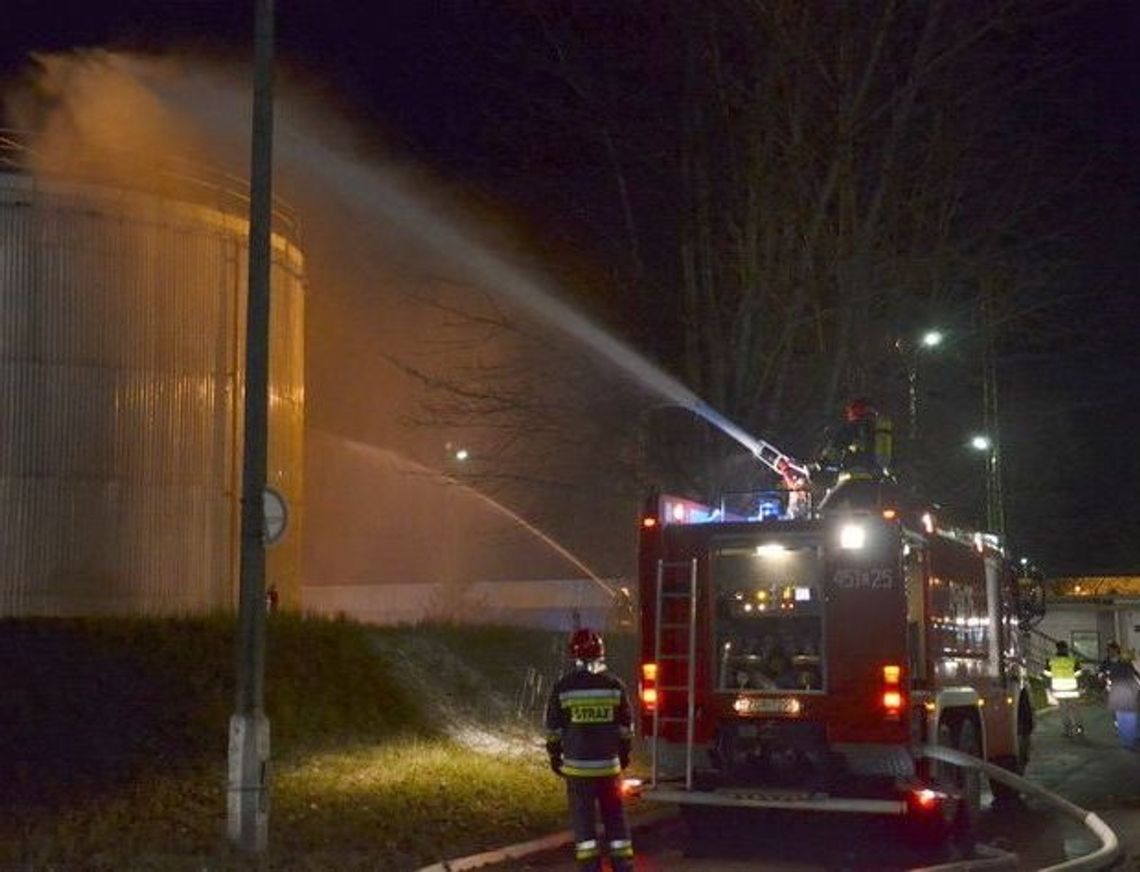 Akcja strażaków i ratowników technicznych w elektrowni Akcja strażaków i ratowników technicznych w elektrowni