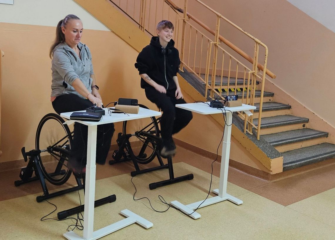 Aktywność fizyczna zamienia się w prąd! Innowacyjne rowery-trenażery w szkole
