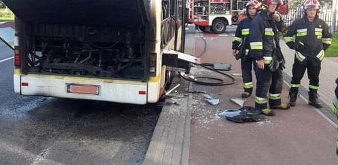 Autobus płonął podczas jazdy