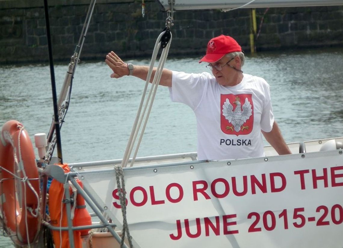 Awaria elektroniki na jachcie Węgrzyna, który ruszył w rejs dookoła świata Awaria elektroniki na jachcie Węgrzyna, który ruszył w rejs dookoła świata
