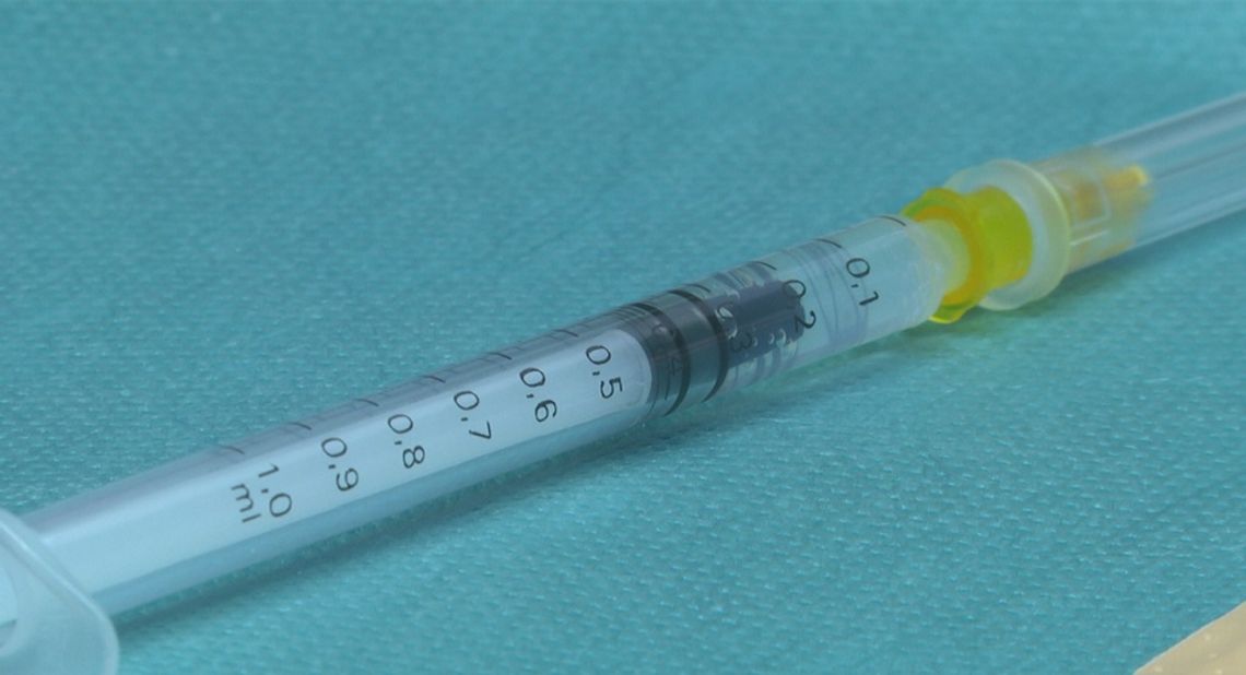 Awaria w ministerstwie i awantura o szczepienia dla osób 40+. Wyjaśniamy, o co chodzi Awaria w ministerstwie i awantura o szczepienia dla osób 40+. Wyjaśniamy, o co chodzi