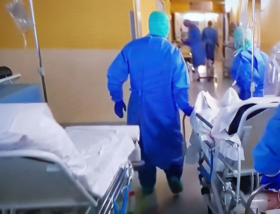 Aż 3 dzieci zakażonych dzisiaj koronawirusem. Rośnie liczba osób wymagających hospitalizacji 