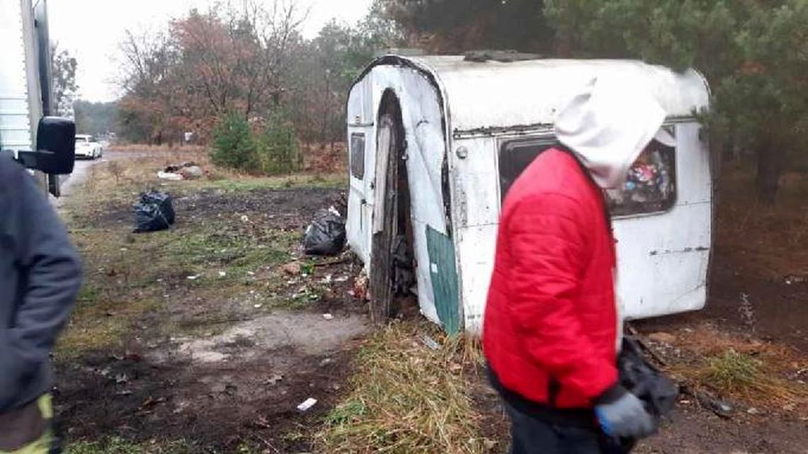 Bezdomnemu zlikwidowali lokum. Gmina zostawiła go samemu sobie