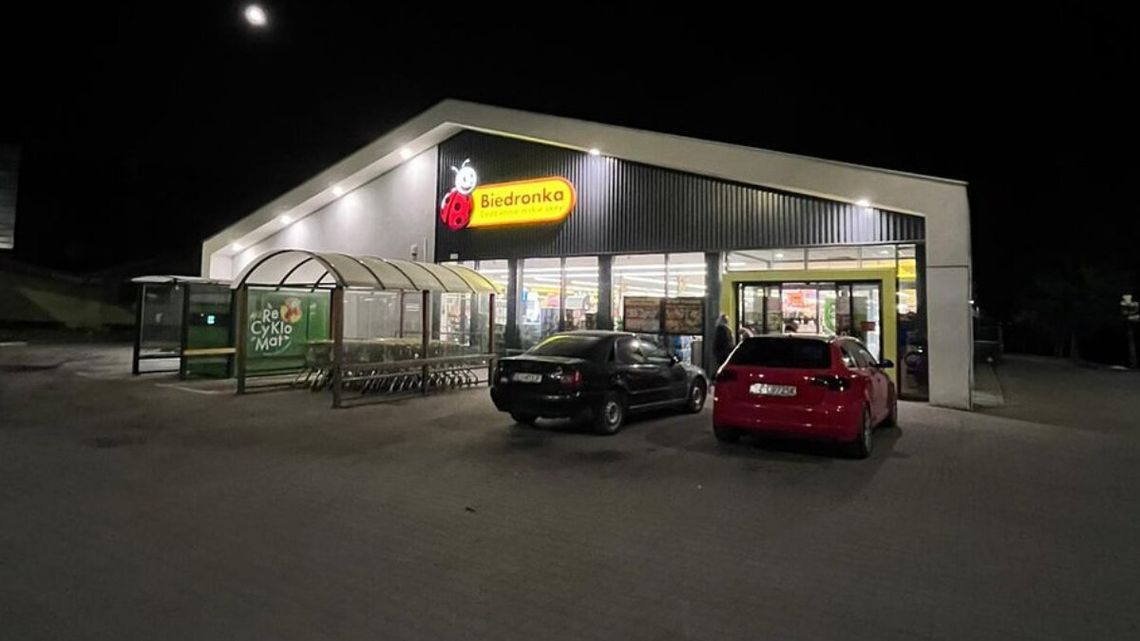 Nocna rewolucja w Biedronce. Zaskakujące dane o zakupach i lista produktów, które królują w koszykach