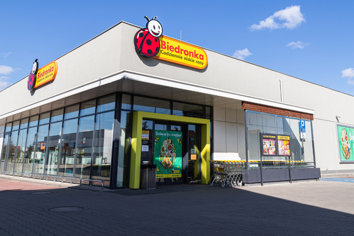 Pod Biedronką inny system parkowania. Nie biletomaty, a kamery! Pod Biedronką inny system parkowania. Nie biletomaty, a kamery!