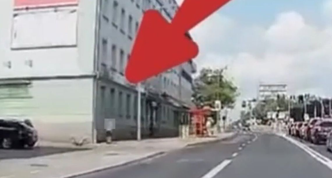 Bandyta bił, kopał, groził śmiercią pod przystankiem. Przechodnie nie pomogli poszkodowanemu Bandyta bił, kopał, groził śmiercią pod przystankiem. Przechodnie nie pomogli poszkodowanemu