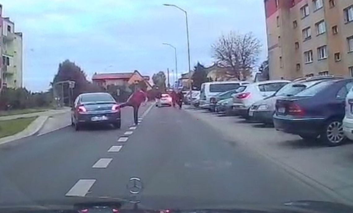 Bił i kopał w biały dzień. Terroryzował ulicę w Gryfinie