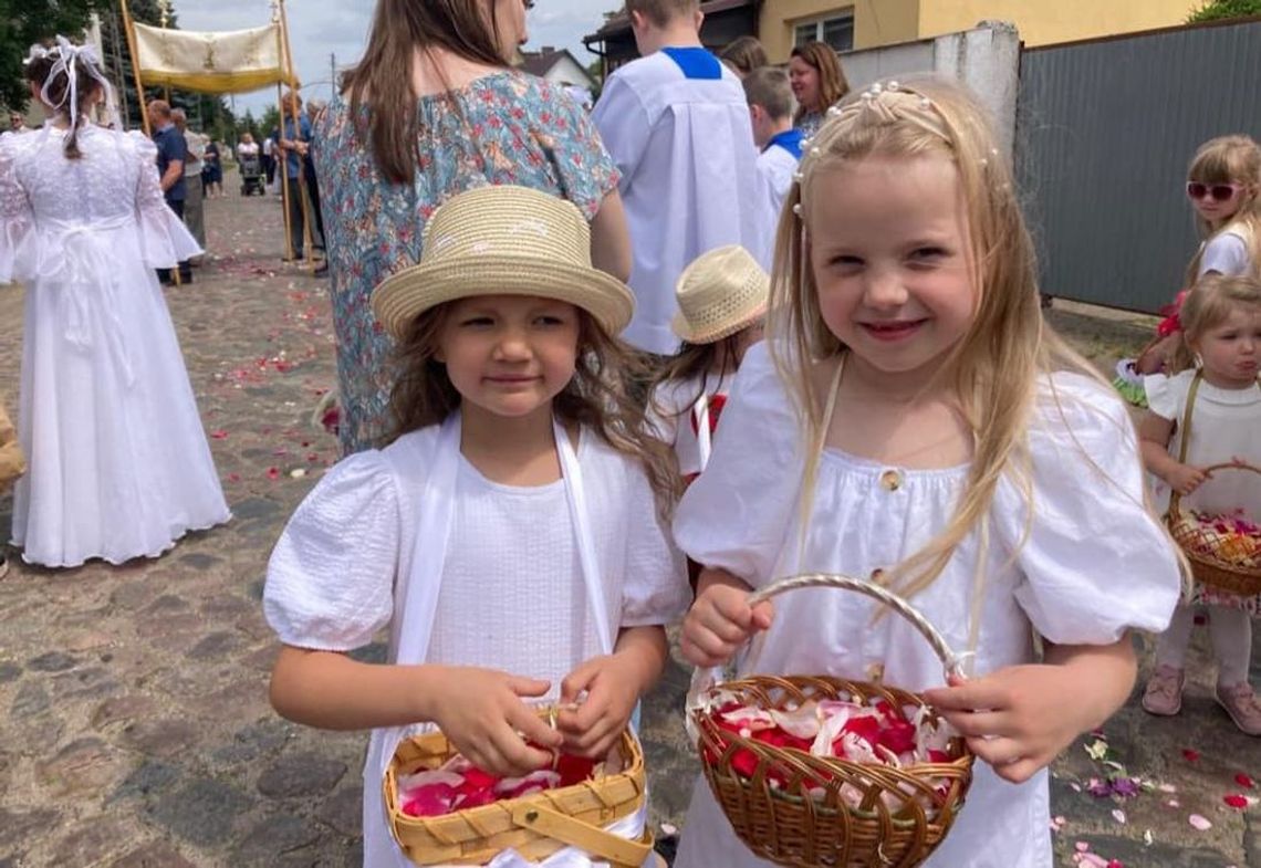 Boże Ciało w podgryfińskiej parafii [ZDJĘCIA]