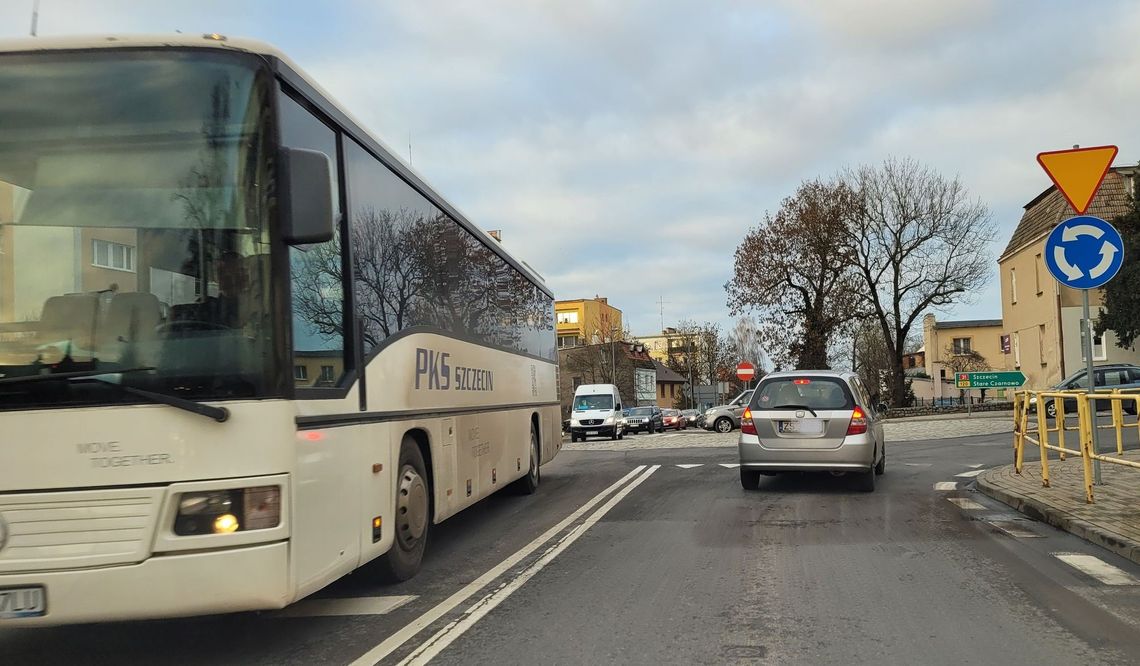 Brak biletów autobusowych oznacza brak ubezpieczenia pasażerów?