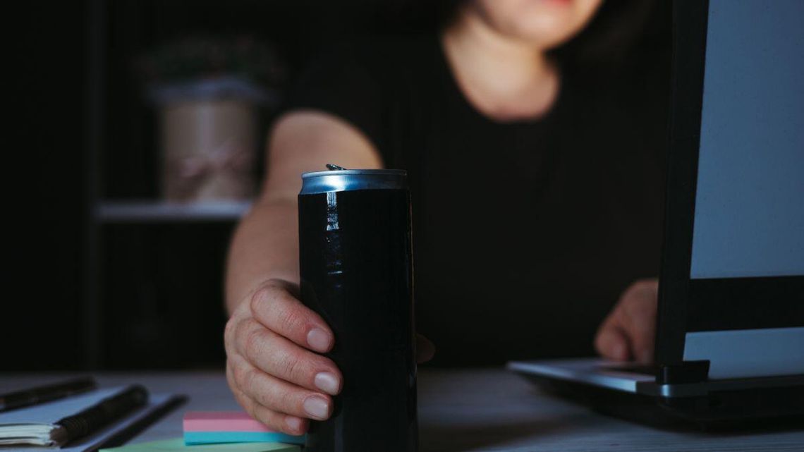 Bubel made in PiS. Karanie za sprzedanie energetyka dzieciom jest niemal niemożliwe