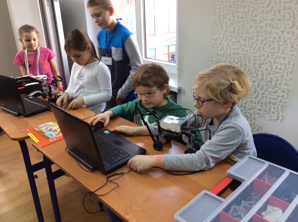 Budowali roboty i programowali strategię pokonania przeciwnika Budowali roboty i programowali strategię pokonania przeciwnika