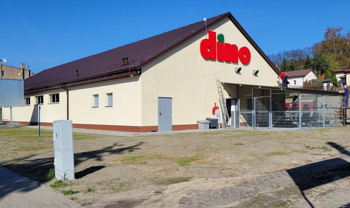 Budują Dino. Protestują przeciwko brzydkiej bryle i - tak jak w Gryfinie - lokalizacji Budują Dino. Protestują przeciwko brzydkiej bryle i - tak jak w Gryfinie - lokalizacji