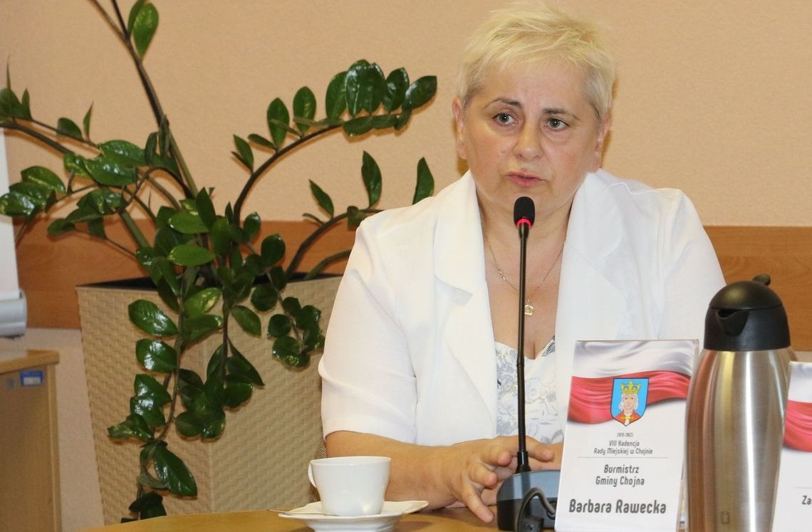 Burmistrz Barbara Rawecka z wotum zaufania i absolutorium Burmistrz Barbara Rawecka z wotum zaufania i absolutorium