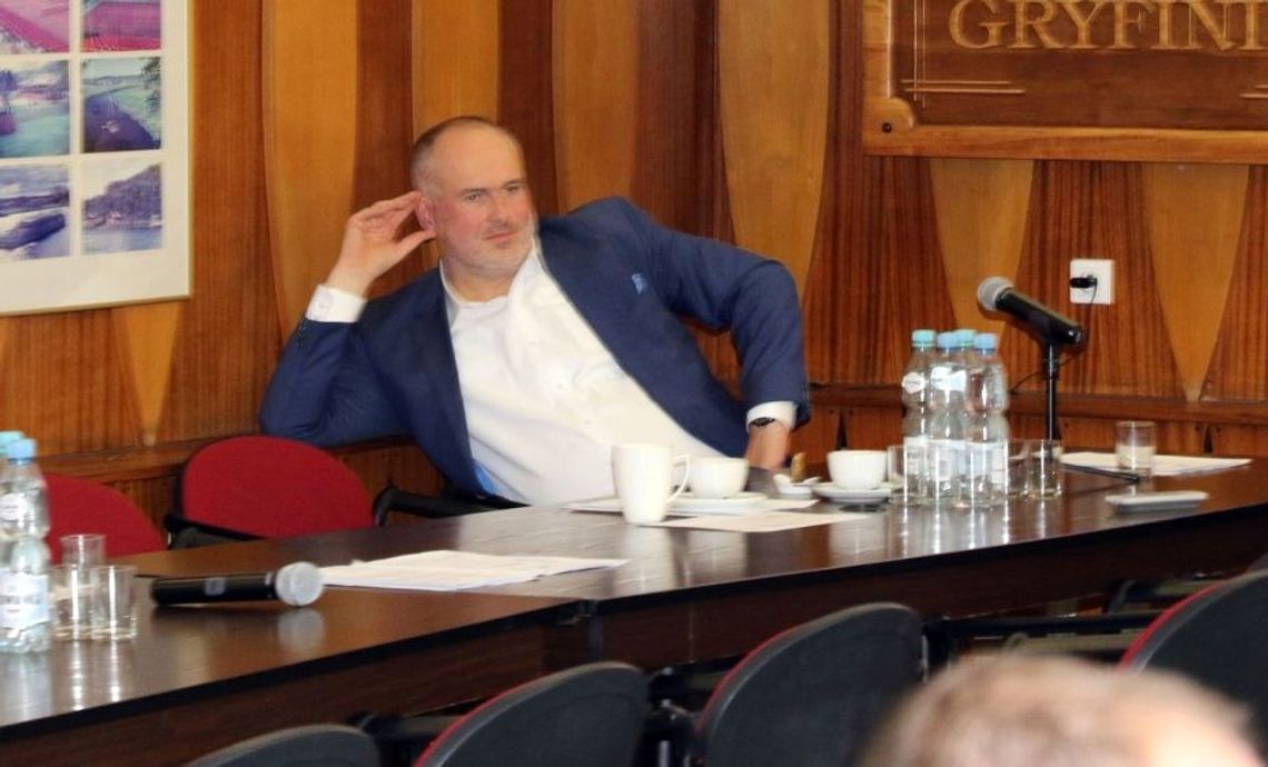 Burmistrz o „zwolnieniu” Roberta Kulawca z zarządu PUK