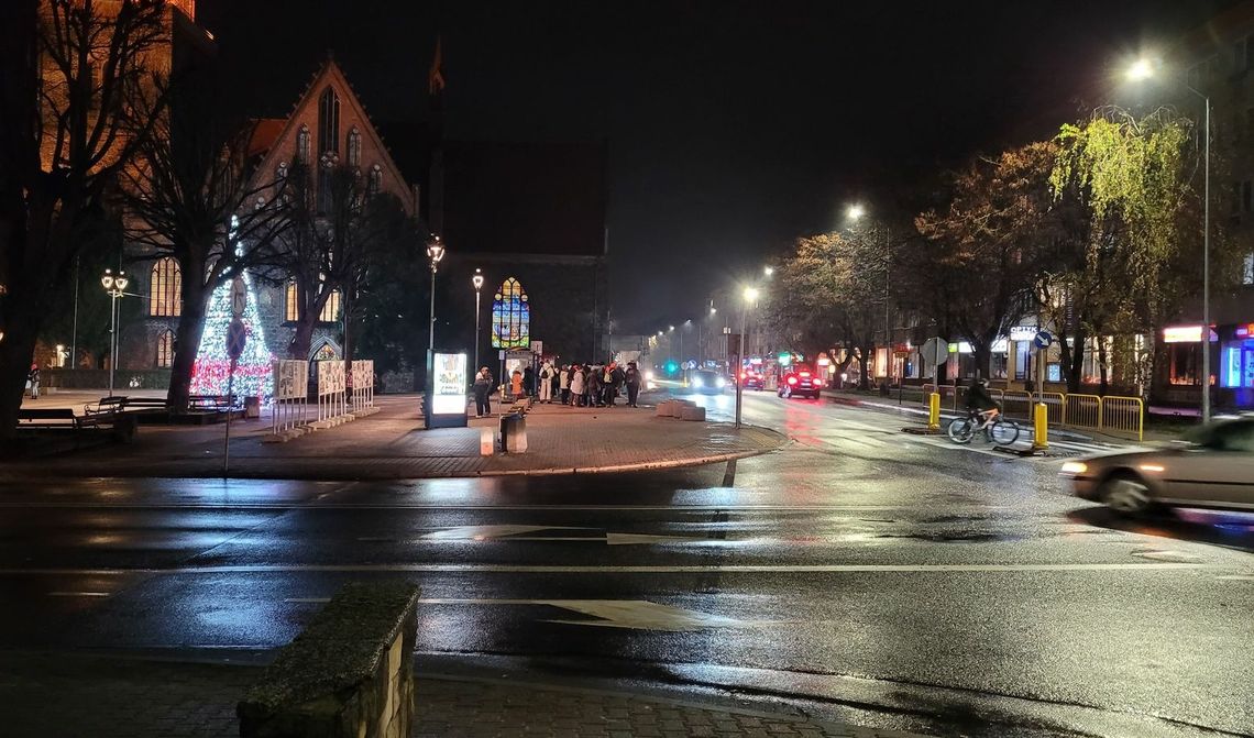 Burmistrz pozbawił nas mieszkańców magii świąt! Burmistrz pozbawił nas mieszkańców magii świąt!