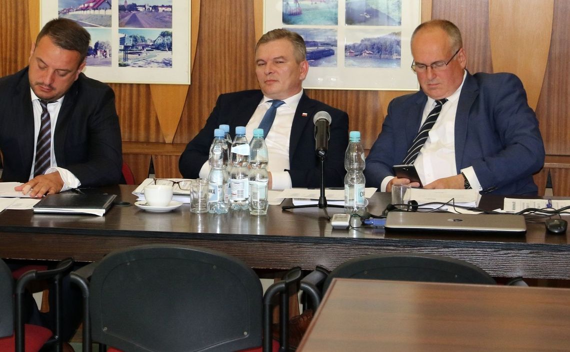 Burmistrz Sawaryn bez wotum zaufania Burmistrz Sawaryn bez wotum zaufania