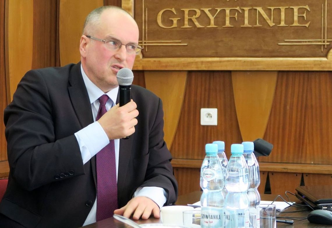 Burmistrz Sawaryn nie lubi pewnych pytań