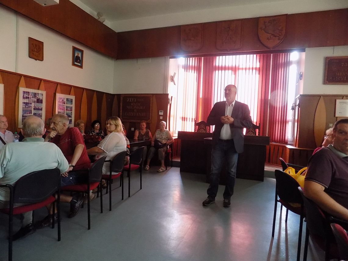 Burmistrz Sawaryn organizuje zebranie Regalicy