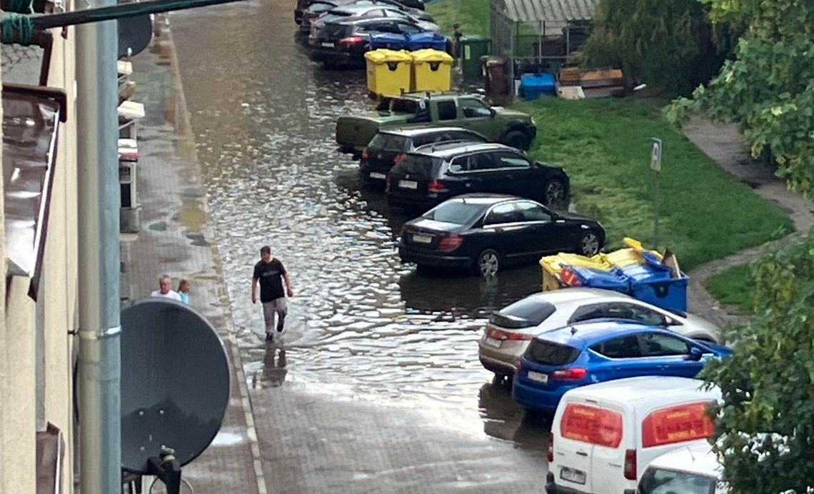 Burza i ulewa w Gryfinie. Było krótko, ale są duże straty