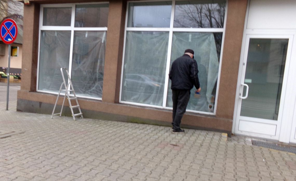 Był sklep, ale nie ma już w tym miejscu papierniczego Był sklep, ale nie ma już w tym miejscu papierniczego