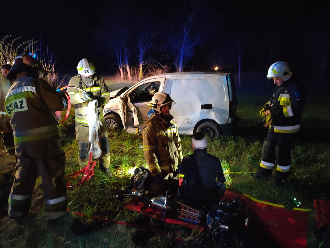 Był tak pijany, że dachował Był tak pijany, że dachował