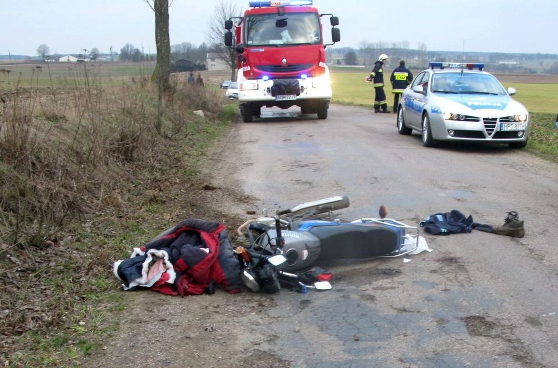 Był tak pijany, że spadł z motoroweru. Jechał bez dokumentów Był tak pijany, że spadł z motoroweru. Jechał bez dokumentów