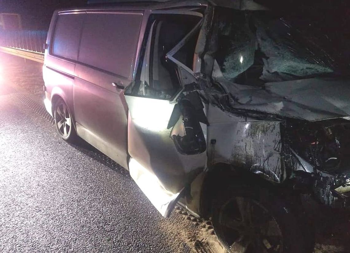 Był wielki huk i cud. Z impetem uderzył w ciężarówkę Był wielki huk i cud. Z impetem uderzył w ciężarówkę