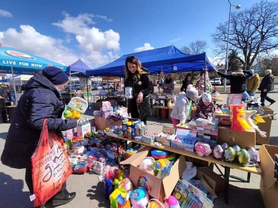 Charytatywny kiermasz wielkanocny przy ul. Flisaczej