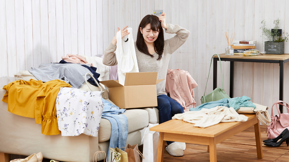 Wprowadzają surowe przepisy by ograniczyć marnotrawstwo żywności i odzieży